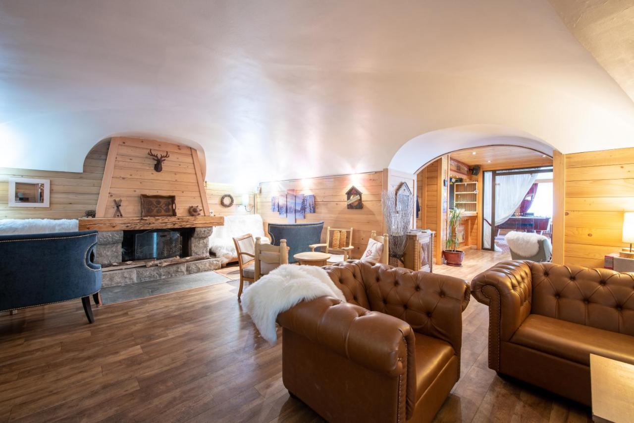 Hotel La Montagne La Clusaz Exteriér fotografie