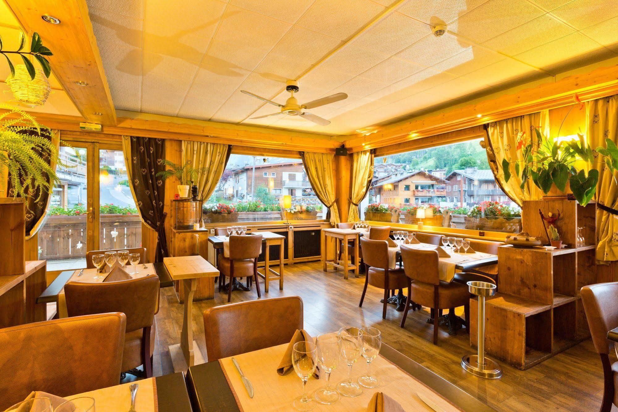 Hotel La Montagne La Clusaz Exteriér fotografie