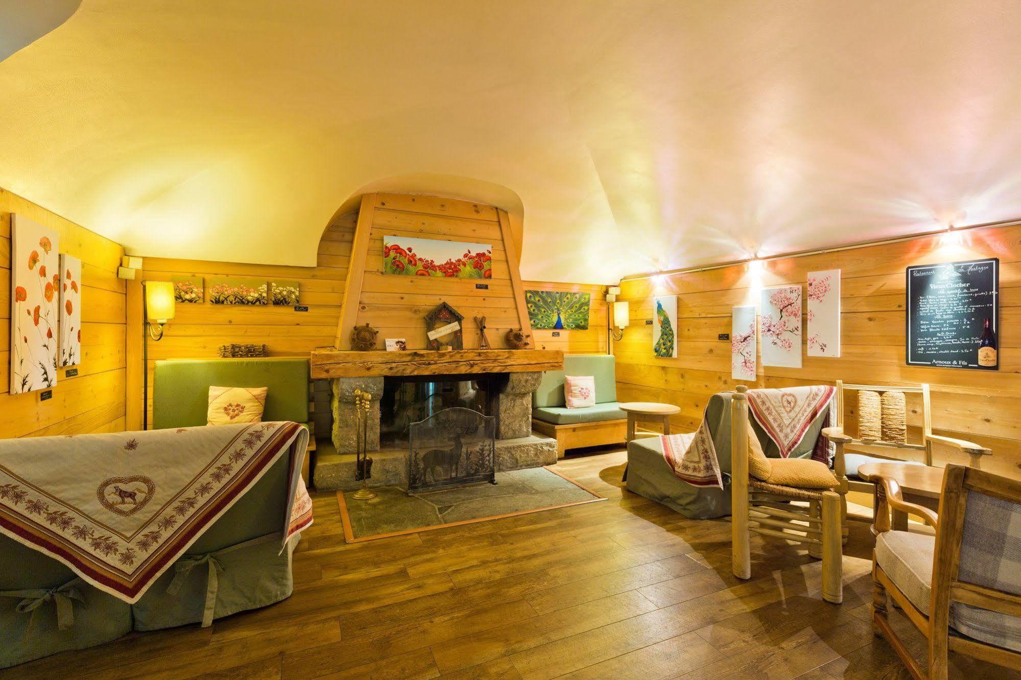 Hotel La Montagne La Clusaz Exteriér fotografie