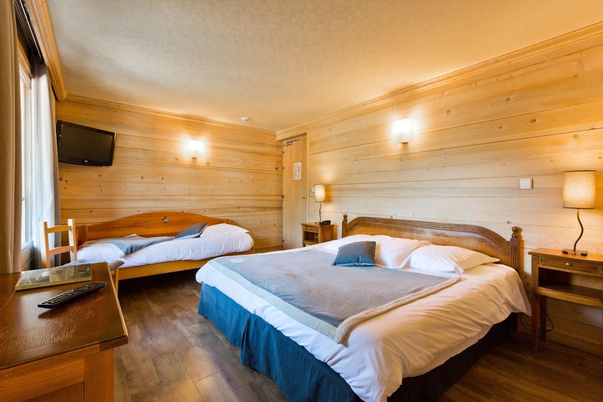 Hotel La Montagne La Clusaz Exteriér fotografie